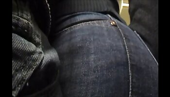 Slim loira adolescente Victoria Roxx pega um pau duro em vídeo de pornô bem gostoso espasmos cuzão