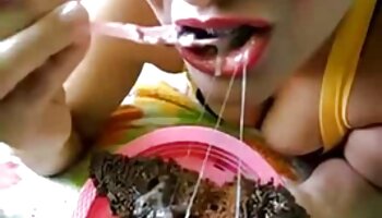 Sizzling Lovemaking Session com Hipster Teen Artist Regina vídeo pornô mulher bem novinha Sparks