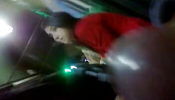 Vadia sexy vídeo pornô brasileiro bem gostoso esguichando no rosto de sua garota