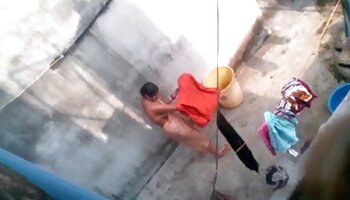 Ela vídeo pornô de novinha bem gostosa chupa e fode como uma verdadeira estrela pornô