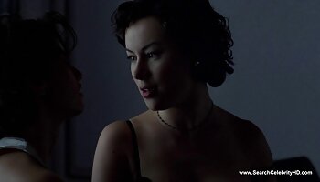 Loira bem torneada vídeo pornô de sexo bem gostoso em Fuck Frenzy