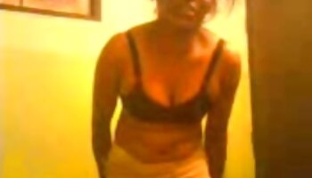 Coelhinho gordo e grosso De La Cruz Enche a boca e a buceta com uma haste longa filme pornô bem gostoso
