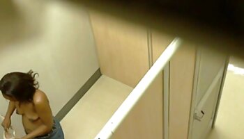 TS Maria Flavia sufoca intensamente seu pau gordo enquanto é arado por uma máquina vídeo pornô mulher transando bem gostoso
