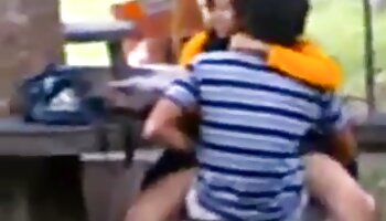 Shi se transformou vídeo pornô com mulher bem gostosa em uma vadia super adolescente
