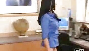 Jovem rechonchuda Tiffany Star Twerks sua enorme bunda vídeo pornô de novinha bem novinha enquanto monta um pau