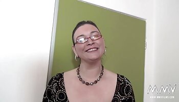 Amantes pequeninos - filme de pornô bem gostoso anal matinal com sobremesa de porra